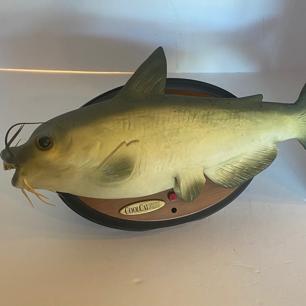 Fun Humorous Gemmy Cool Catfish Singing Dancing Fish Animated Decor